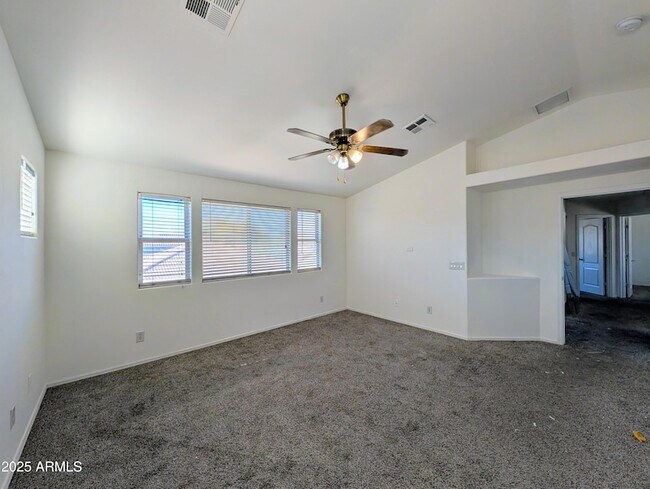Building Photo - 3848 E Pollack St