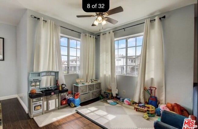 Building Photo - 4843 W 118th Pl