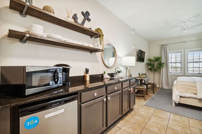 Building Photo - 10343 E County Hwy 30A