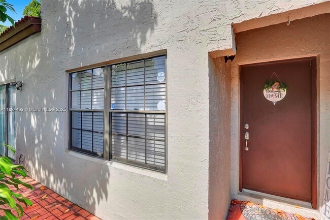 Building Photo - 10540 SW 154th Ct