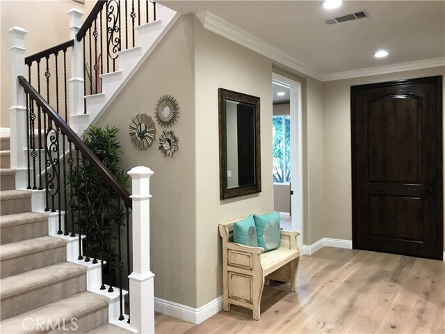 Building Photo - 4942 Tamarack Way
