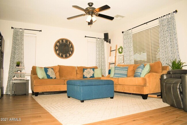 Building Photo - 28324 N 25th Ave