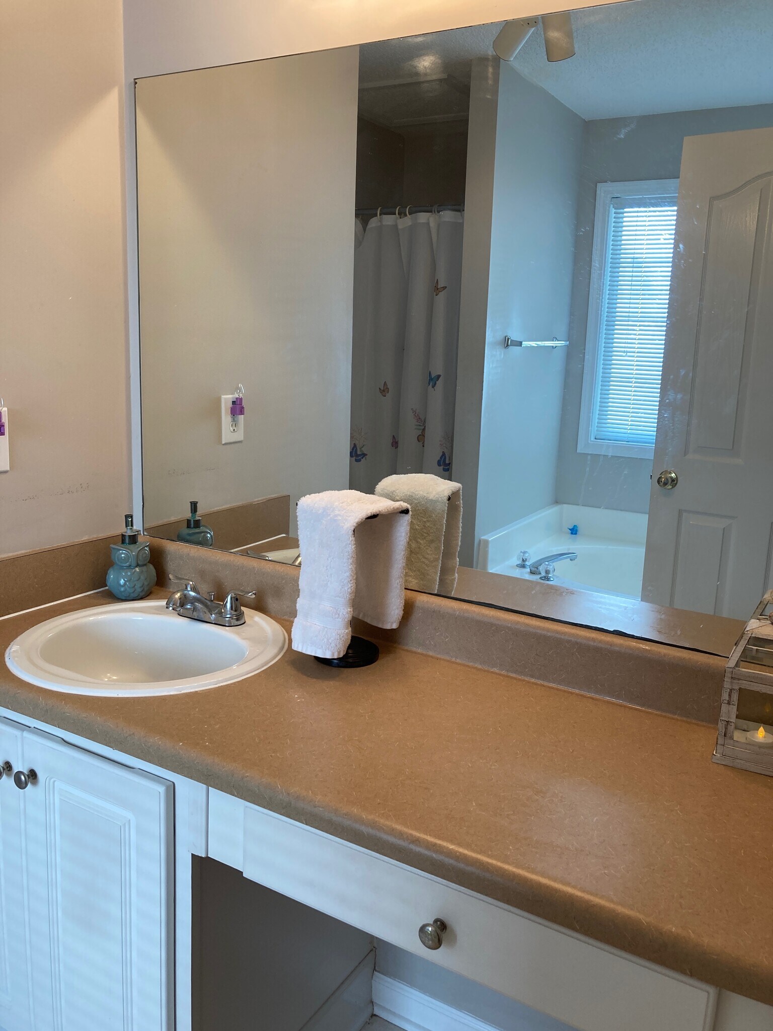 Building Photo - 215 Brookstone Point