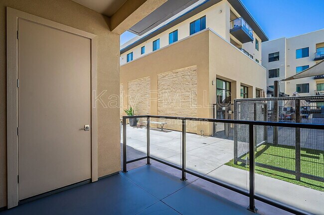 Building Photo - 7300 E Earll Dr