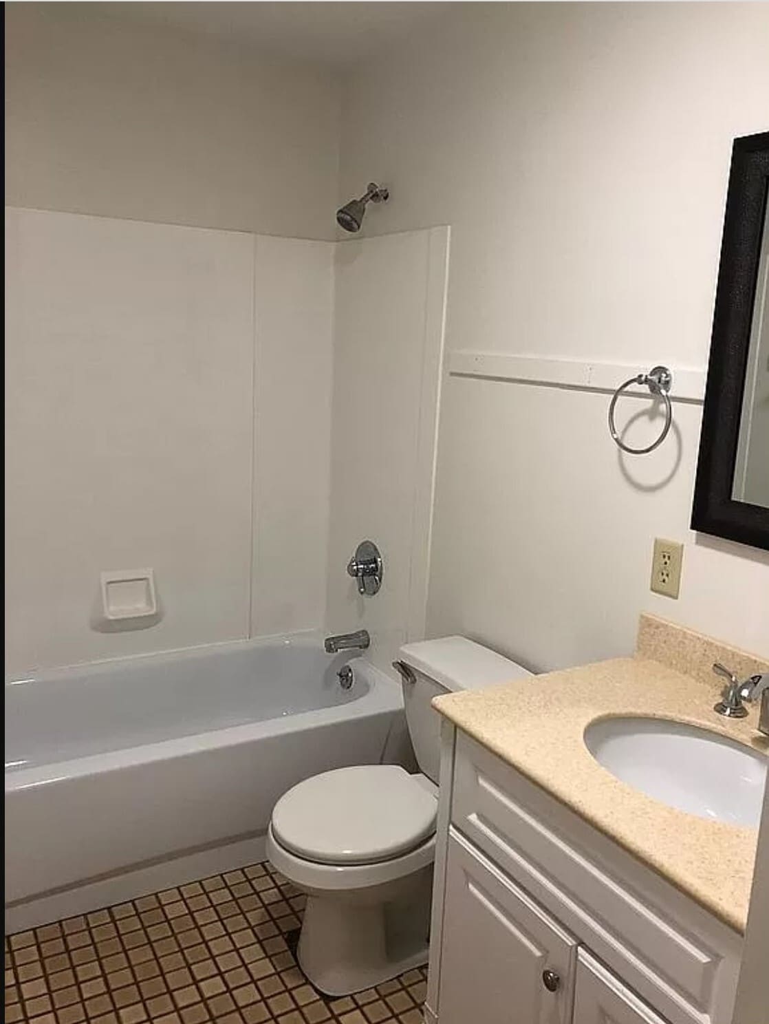 Building Photo - 2766 Forest Ave