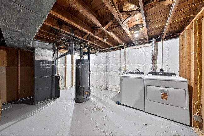 Building Photo - 6029 Evergreen Blvd