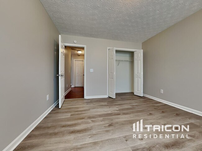 Building Photo - 140 Avery Dr