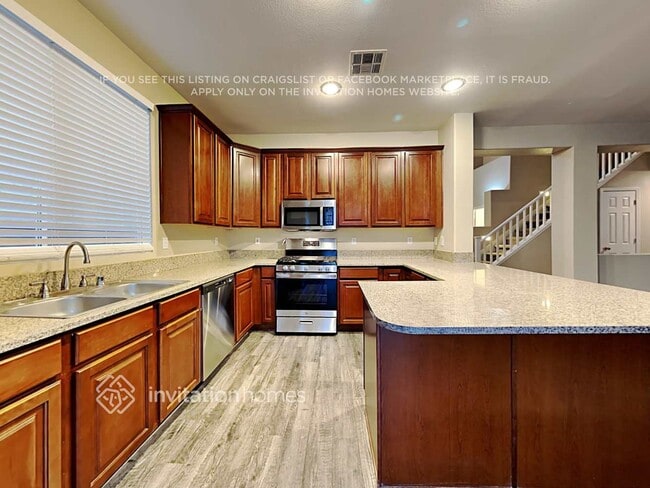 Building Photo - 1294 Summer Dawn Ave