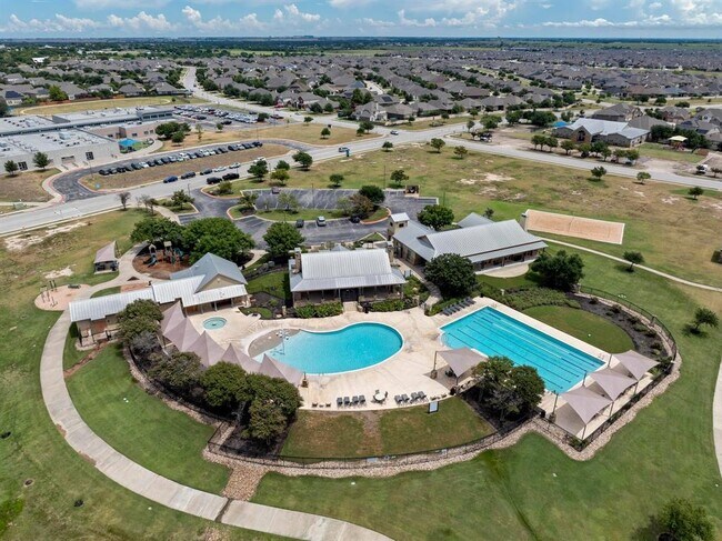 Building Photo - 2111 Speidel Dr