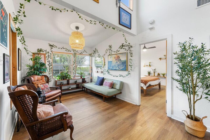 Building Photo - 4901 Howden Cir