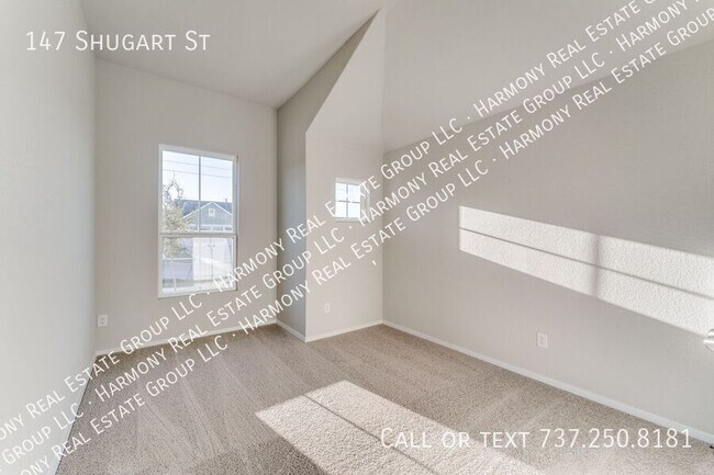 Building Photo - 147 Shugart St
