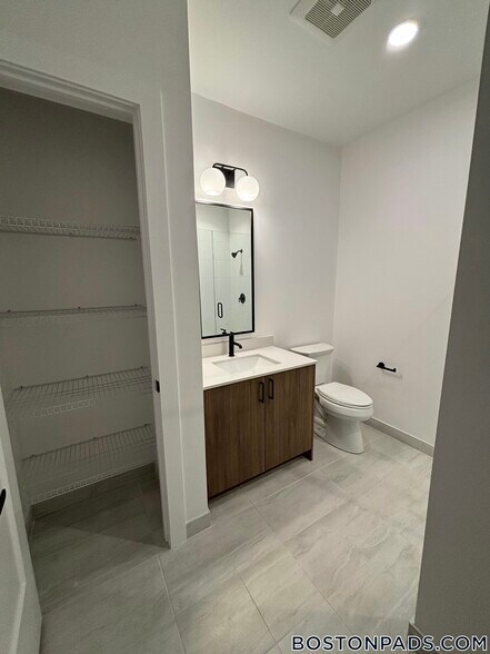 Building Photo - 199 Gardner St