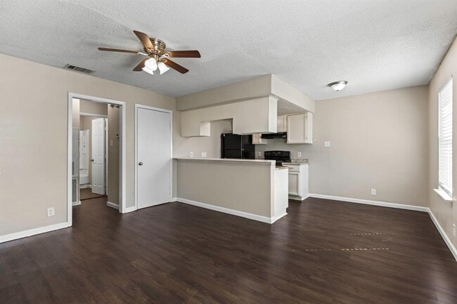 Building Photo - 6110 Wheless Cove