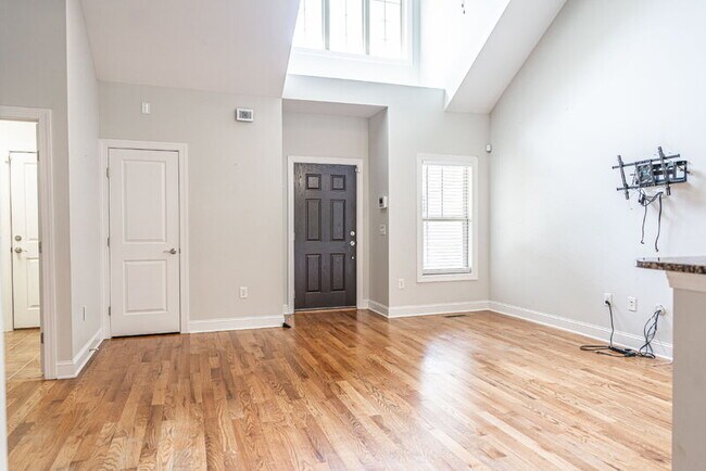 Building Photo - 74 Cypress Cir