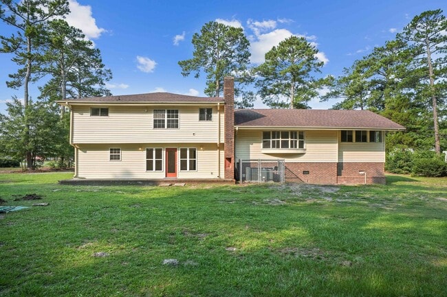 Building Photo - 607 Longleaf Ave