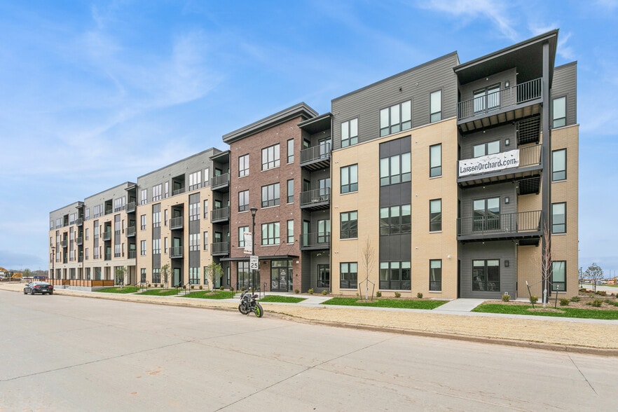 Building Photo - Larsen Orchard Terrace
