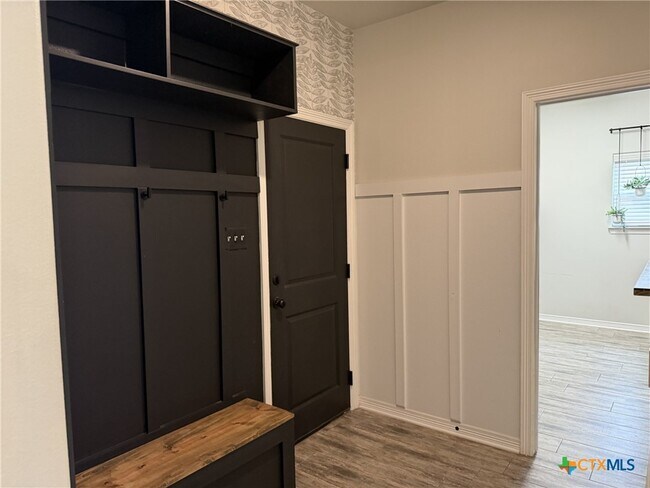 Building Photo - 3404 Braford Dr