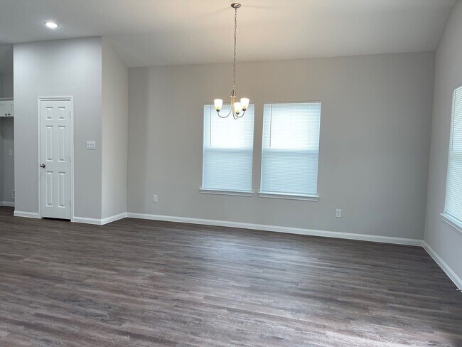 Building Photo - 1059 Rd 5736