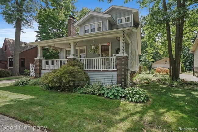 Building Photo - 211 W Lewiston Ave
