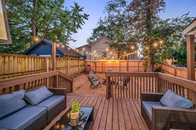 Building Photo - 1331 4th Ave N