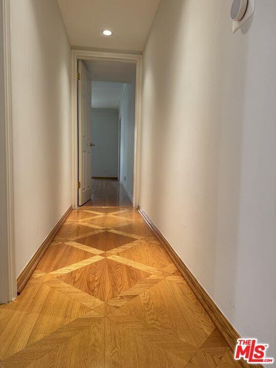 Building Photo - 5412 Hazeltine Ave