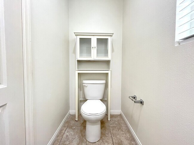 Building Photo - 14601 Serenade Dr