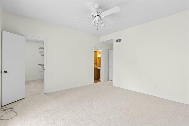 Building Photo - 1417 Welch St