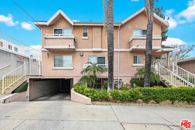 Building Photo - 10128 Hillhaven Ave