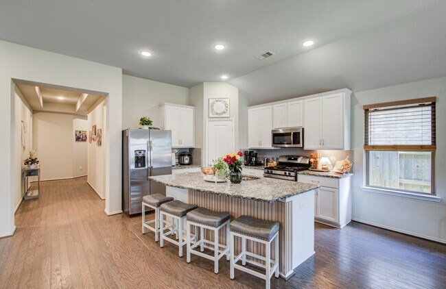 Building Photo - 32038 Quail Terrace Ln
