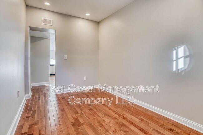 Building Photo - 1623 E Baltimore St