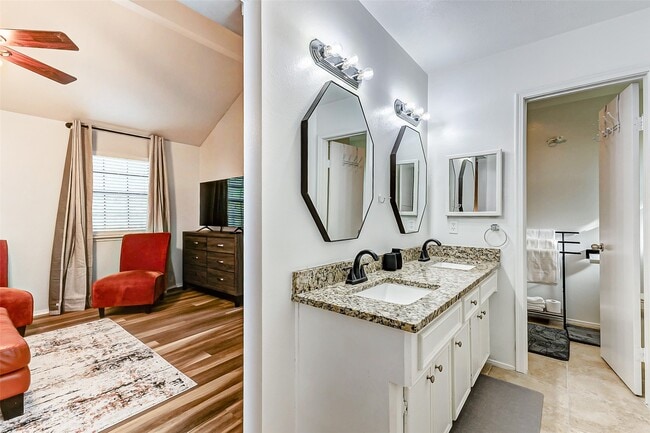 Building Photo - 92 N Deerfoot Cir