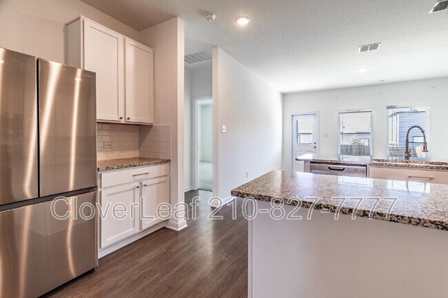 Building Photo - 6618 Cibolo Springs