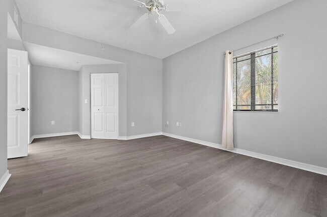Building Photo - 3019 Alcazar Pl