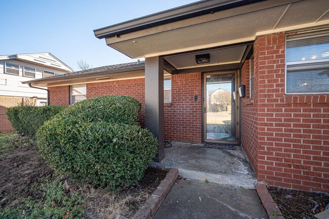 Building Photo - 3116 NW 63rd St