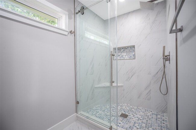 Building Photo - 1406 Kent Way