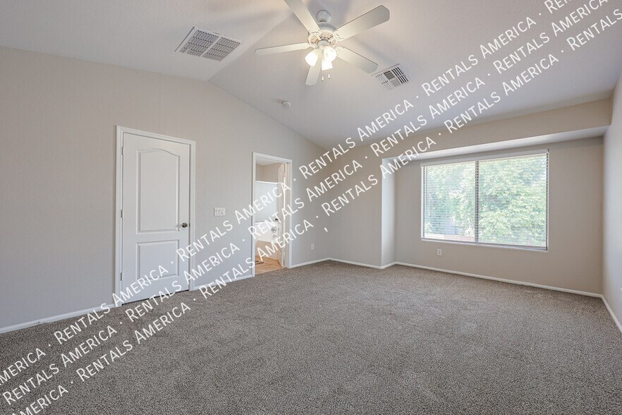 Building Photo - 12438 W Rancho Dr