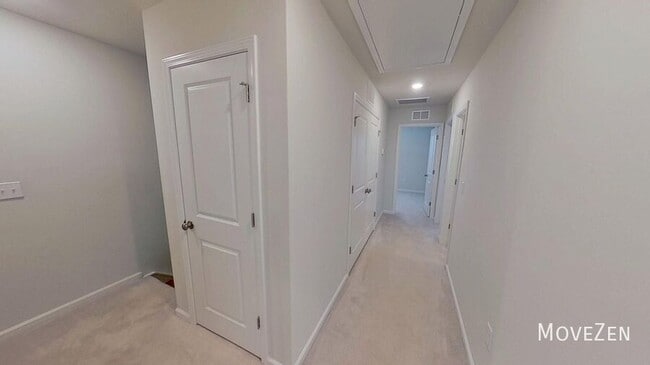 Building Photo - 2466 Tonoloway Dr