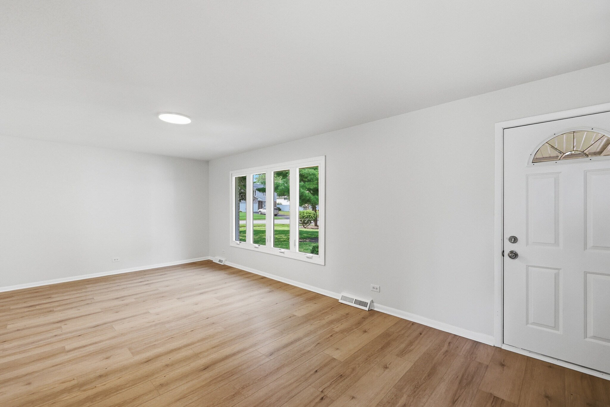 Building Photo - 849 Pear Tree Ln