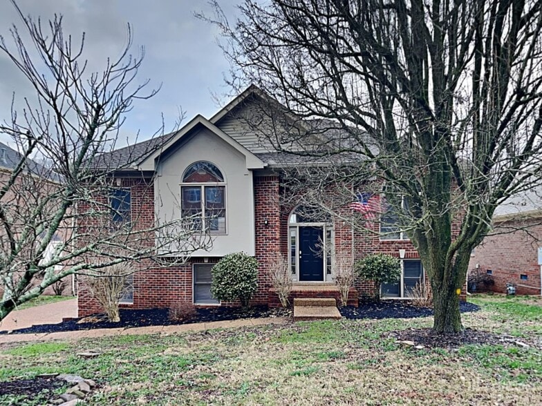 Building Photo - 4932 Tulip Grove Ln