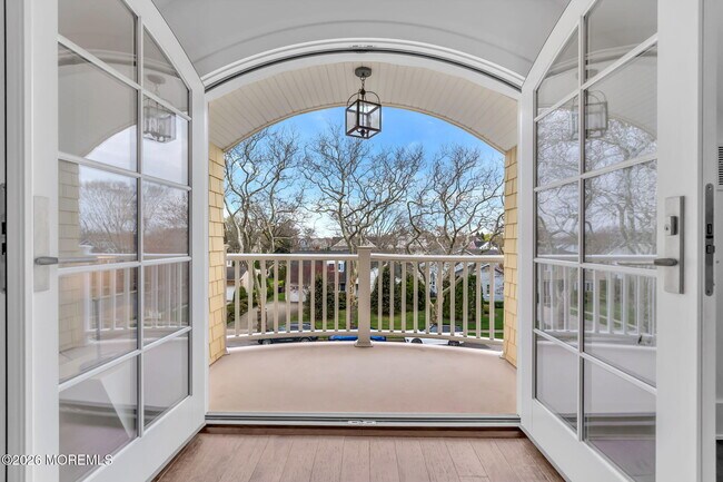 Building Photo - 218 Worthington Ave