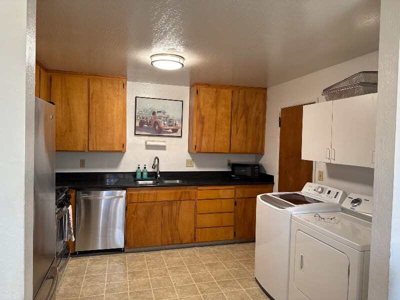 Building Photo - 151 Mentel Ave