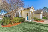 Building Photo - Beautiful Julington Creek Home with all th...