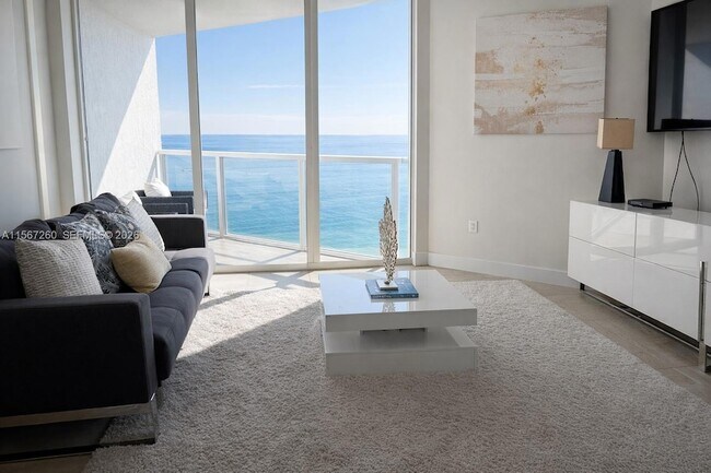 Building Photo - 16699 Collins Ave