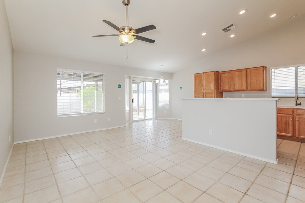 Building Photo - 14446 W Wendover Dr