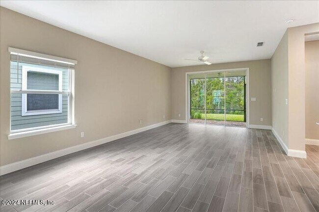 Building Photo - 2896 Lucena Ln