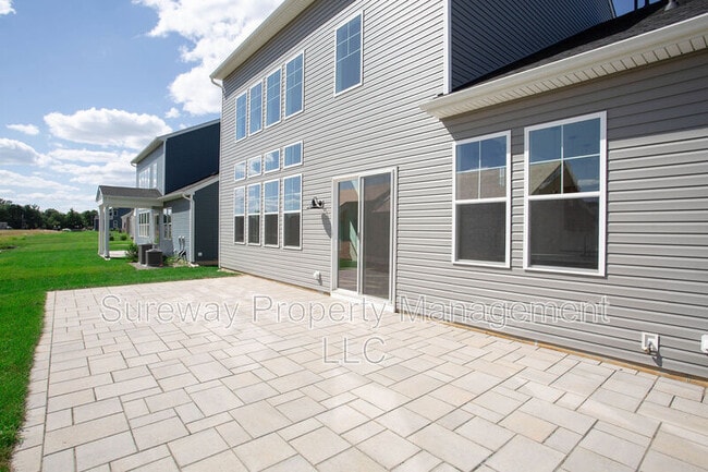 Building Photo - 7 Cole Pl