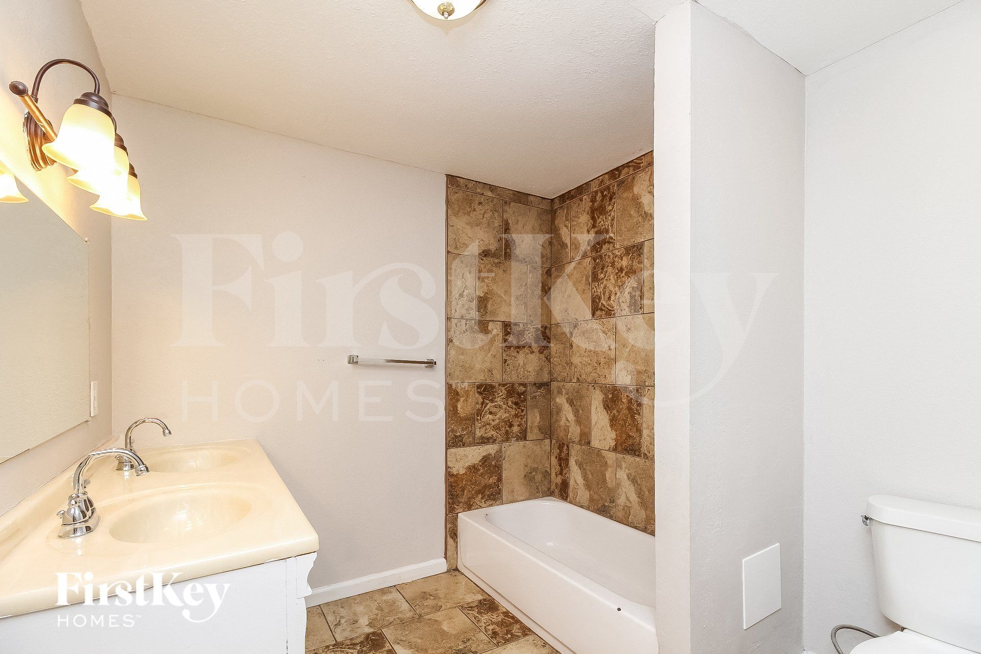 Building Photo - 6007 E 150th St