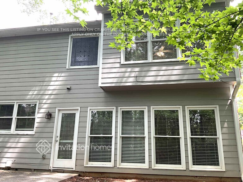 Building Photo - 4550 Red Cedar Cove SW