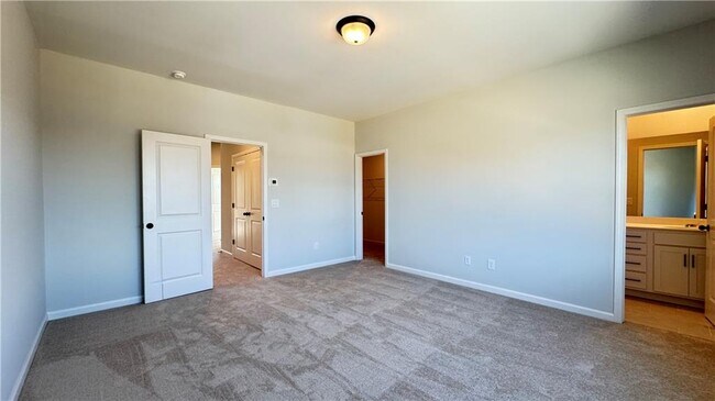 Building Photo - 1043 Bullpen Bluffs