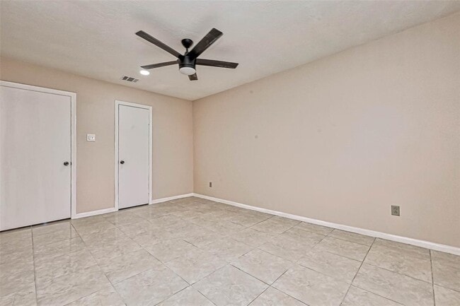 Building Photo - 11503 High Star Dr